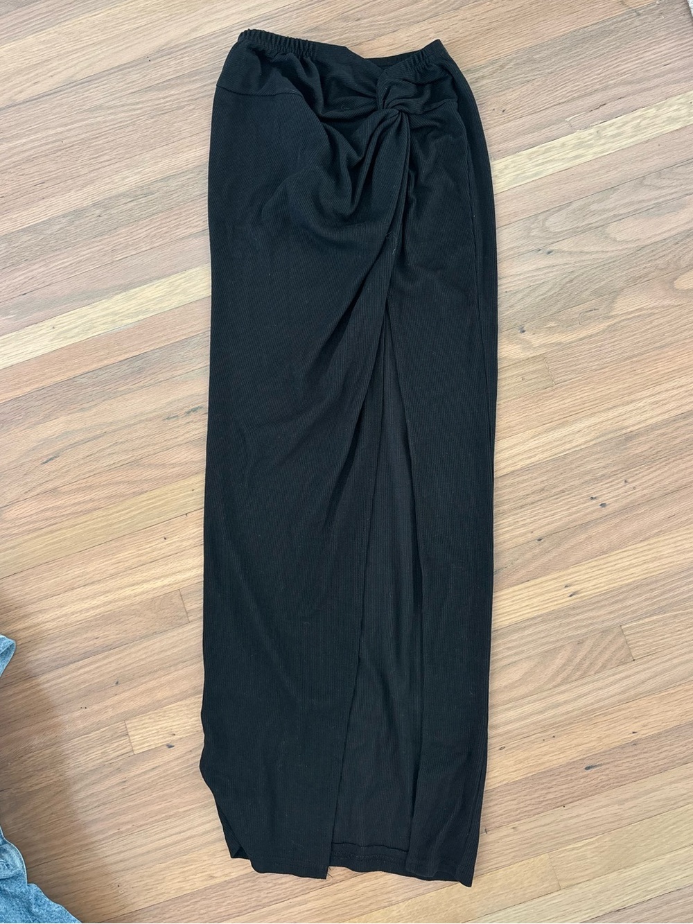 Black Twist-Front Maxi Skirt - Women with Slit